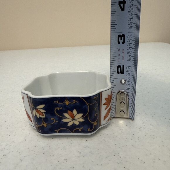 Vintage Takahashi San Francisco Porcelain Trinket Box Blue/red Floral - Picture 9 of 9